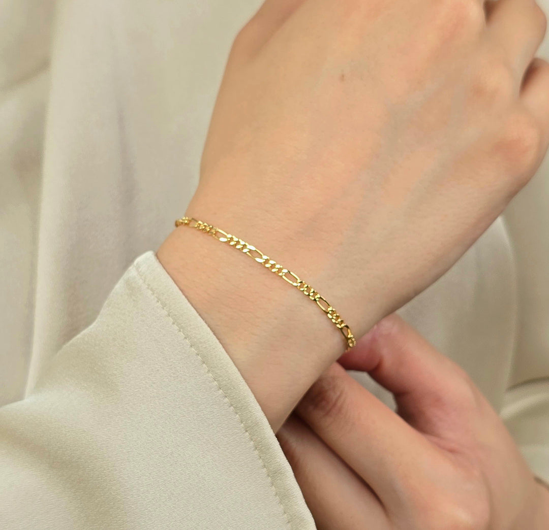 Gold Plated Everyday Figaro Chain Stacking Bracelet