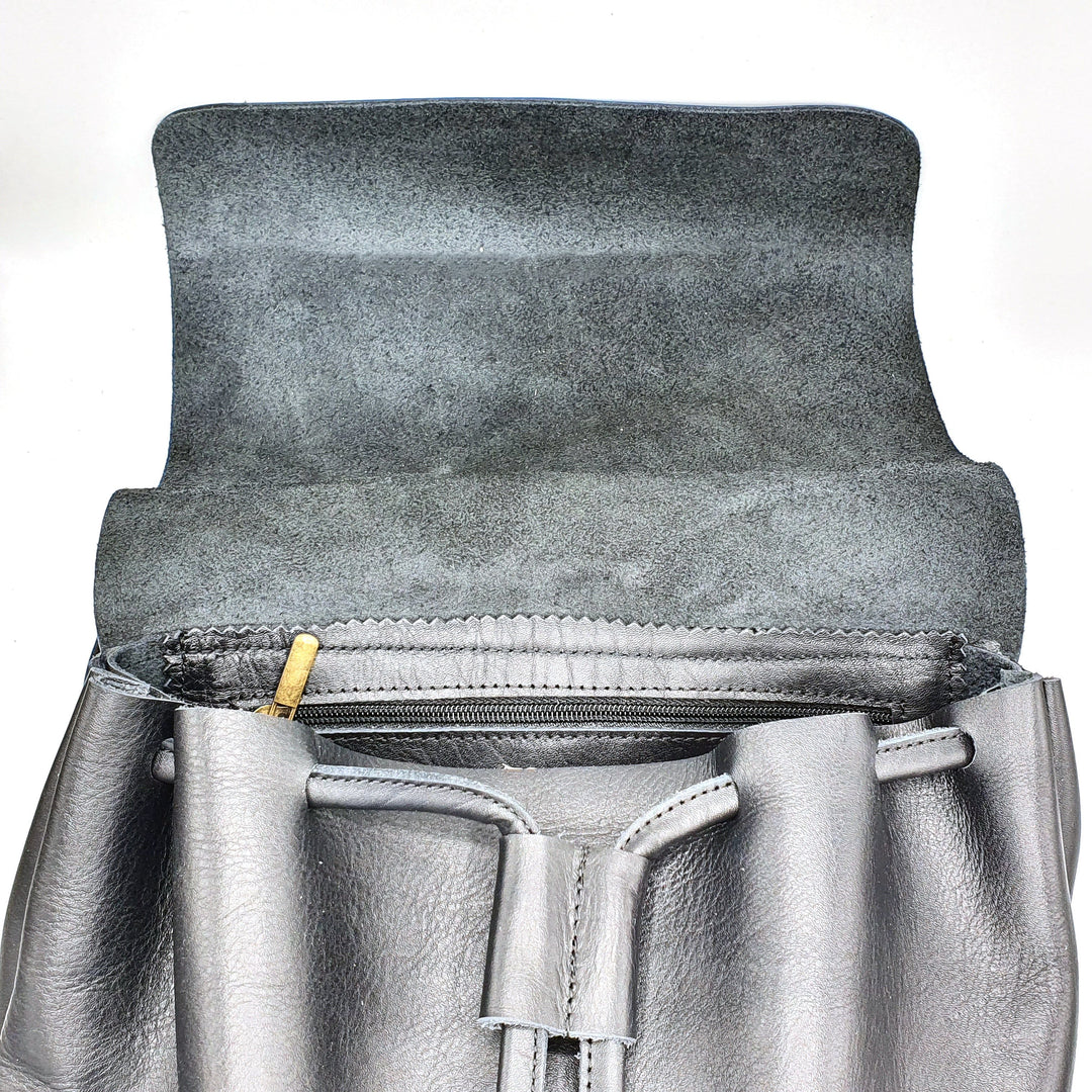 Practical and Lightweight Black Leather Backpack | Stylish and Versatile Design