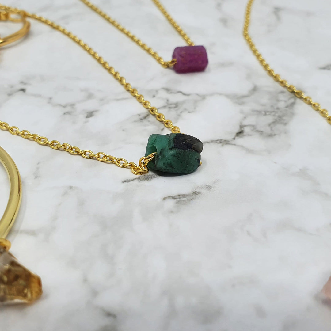 Emerald gold necklace