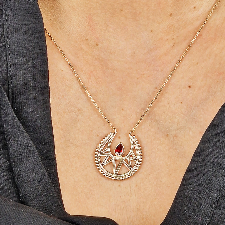 18ct Gold Vermeil Garnet Red Necklace