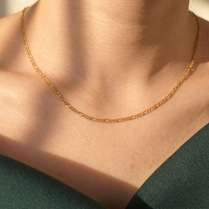 18ct Gold Plated Bar Curb Chain Necklace