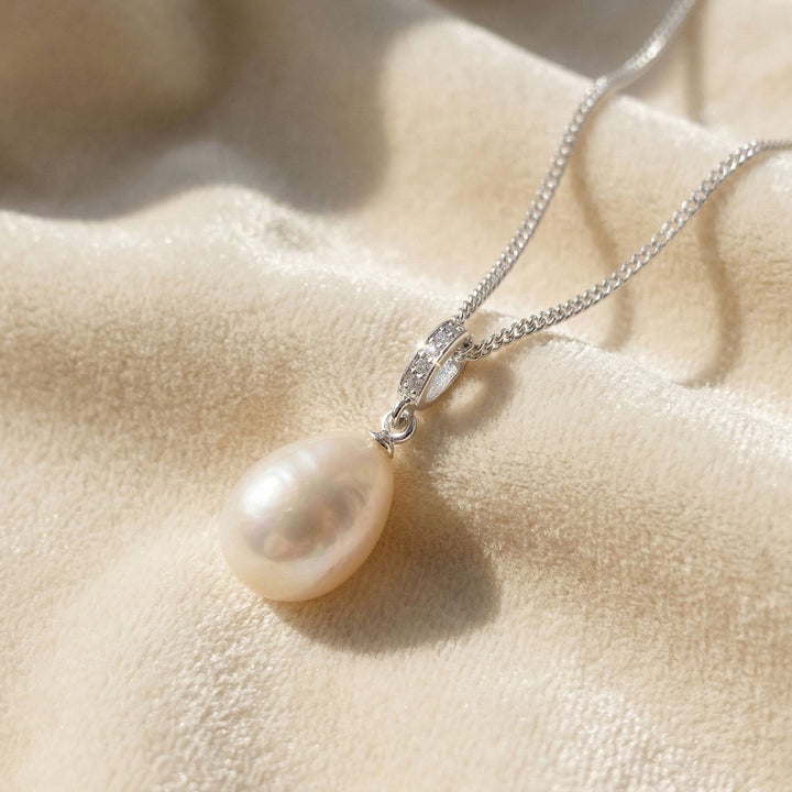 Dainty Peal Pendant Sterling Silver Necklace