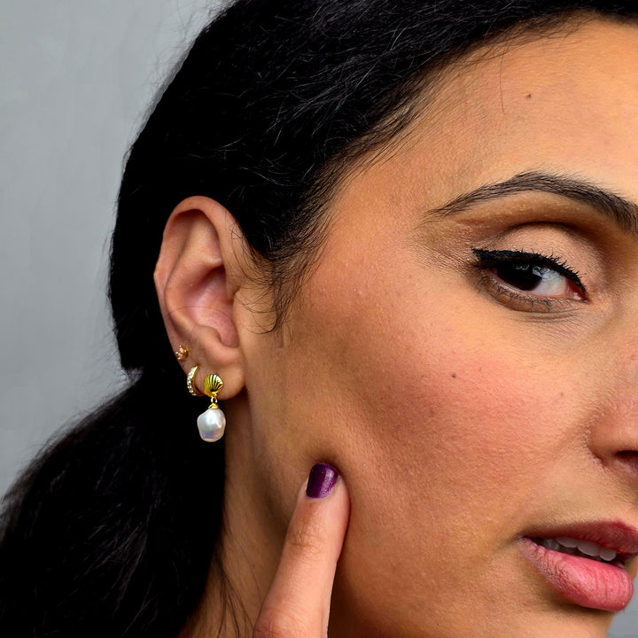 Gold Plated Shell Stud With Natural Keshi Pearl Drop Modern Earrings