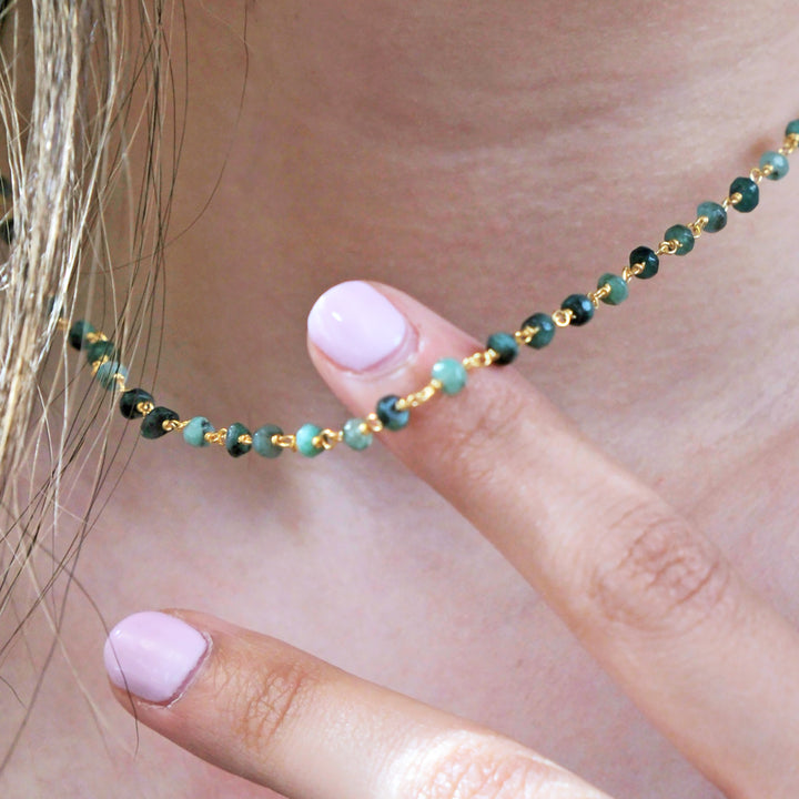 Raw Green Emerald Beaded Delicate Gold Plated Necklace