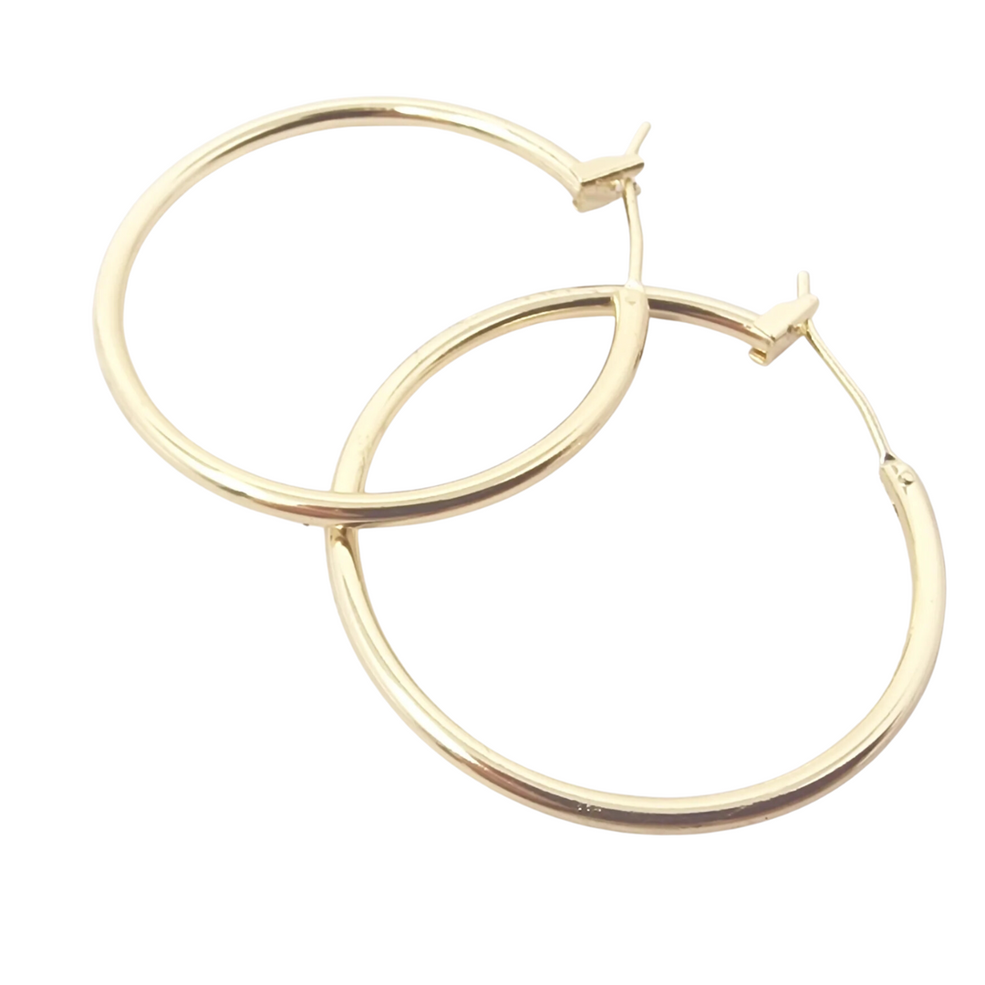 Stylish And Versatile 30mm Gold Plated Hoop Earrings